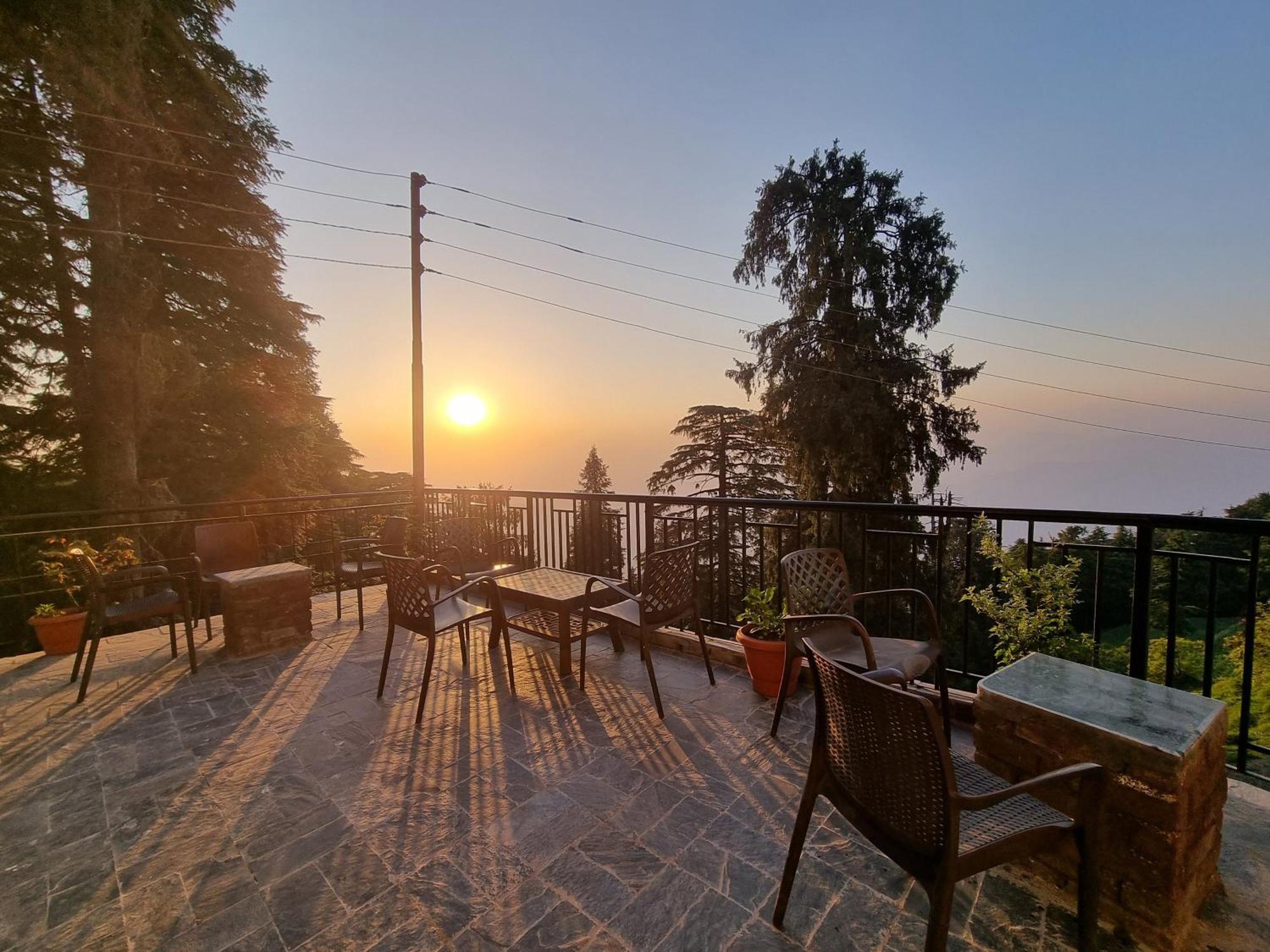 Forest Vibes Kalatop-Rooms And Restaurant Dalhousie Dış mekan fotoğraf