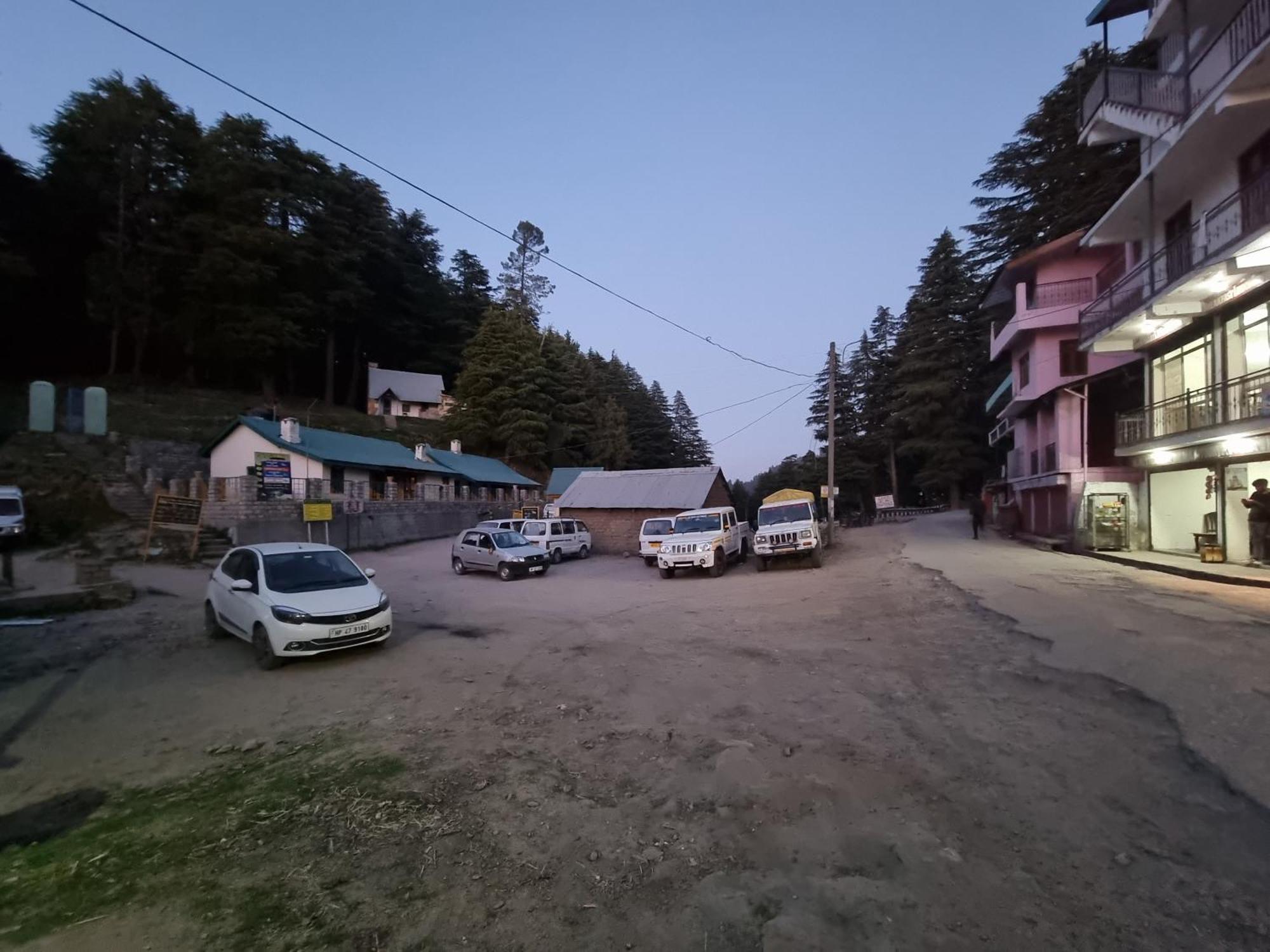 Forest Vibes Kalatop-Rooms And Restaurant Dalhousie Dış mekan fotoğraf